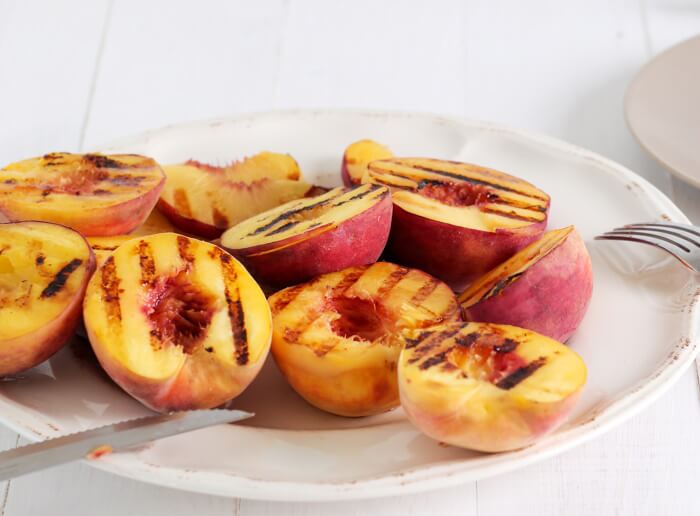 grilled-peaches